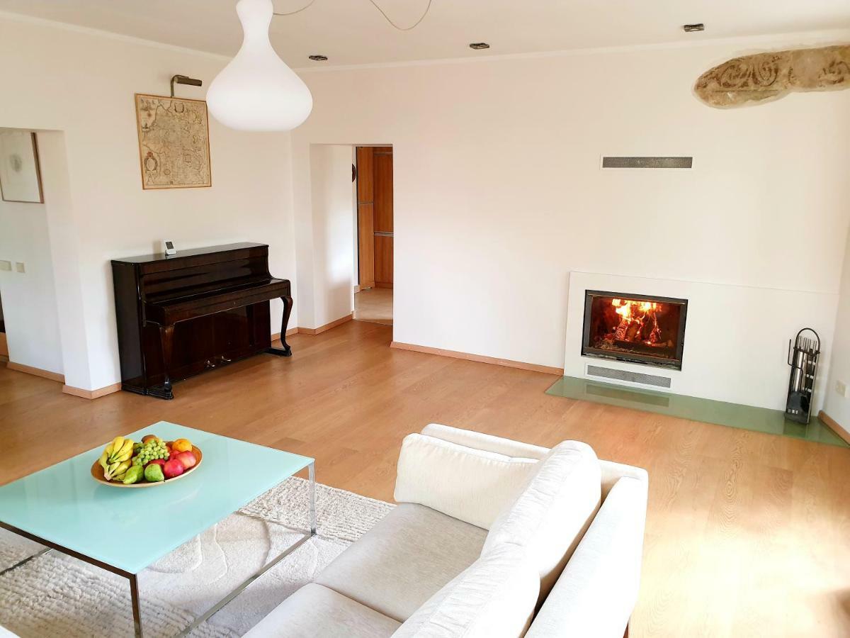 Exceptional Uzupis Bridge 3 Bedroom Apartment VNO Exterior photo