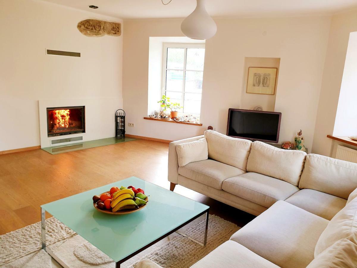 Exceptional Uzupis Bridge 3 Bedroom Apartment VNO Exterior photo